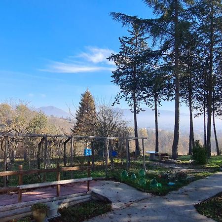 "Il Casaletto" Agriturismo Moderno, Vista Panoramica E Cibo Spettacolare- Scurcola Marsicana מראה חיצוני תמונה