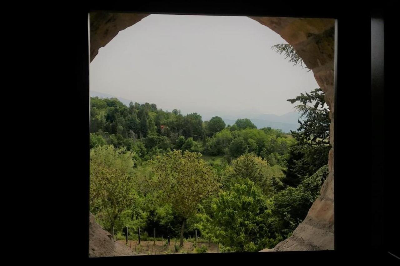 "Il Casaletto" Agriturismo Moderno, Vista Panoramica E Cibo Spettacolare- Scurcola Marsicana מראה חיצוני תמונה