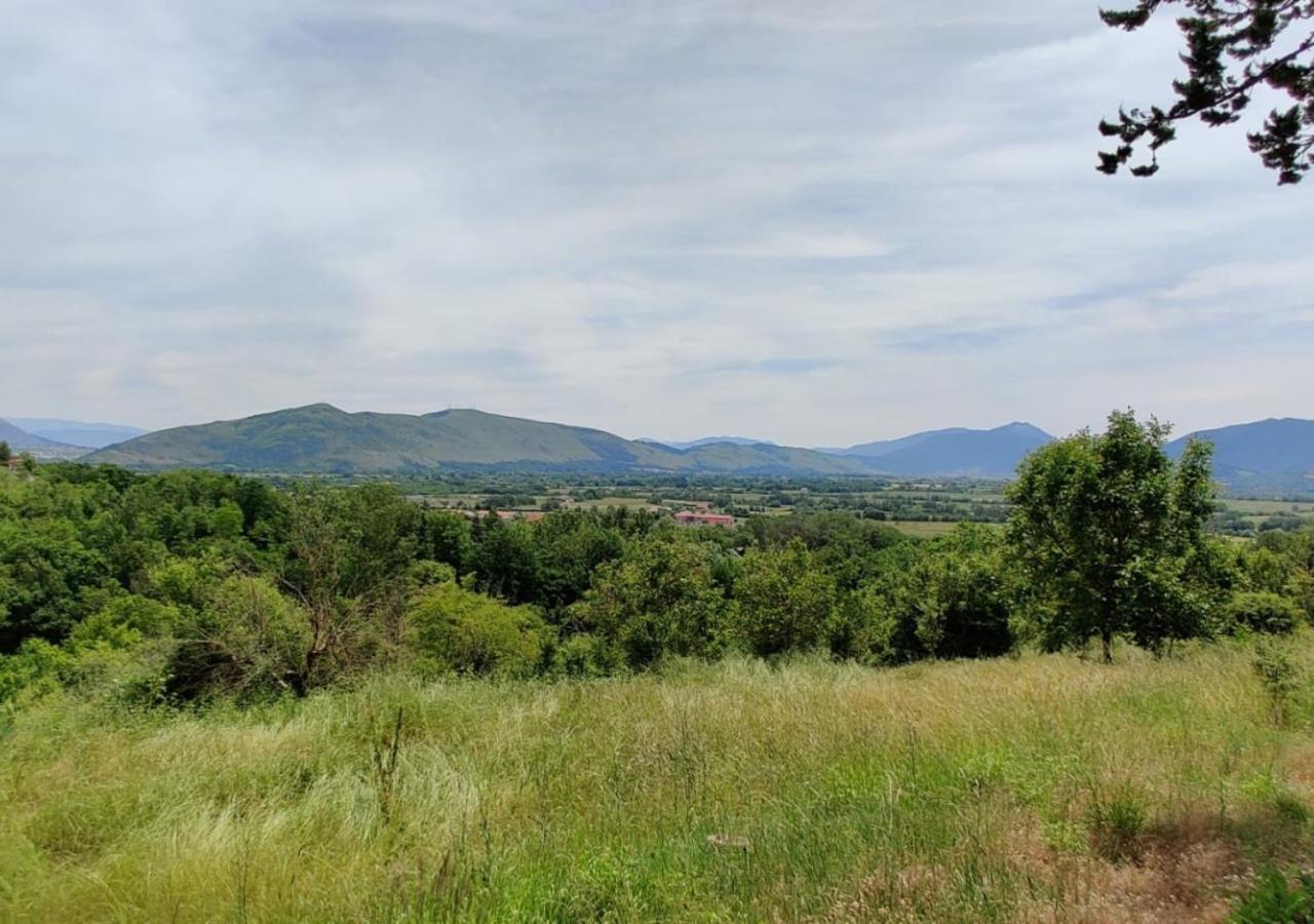 "Il Casaletto" Agriturismo Moderno, Vista Panoramica E Cibo Spettacolare- Scurcola Marsicana מראה חיצוני תמונה